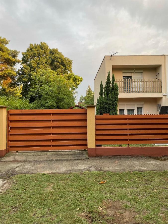 Bodnar Apartman Шіофок Екстер'єр фото